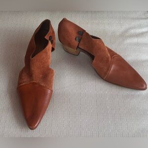NWOT Cydwoq Leather & Suede Architectural Heels, size 10.5 (EU 41.5)